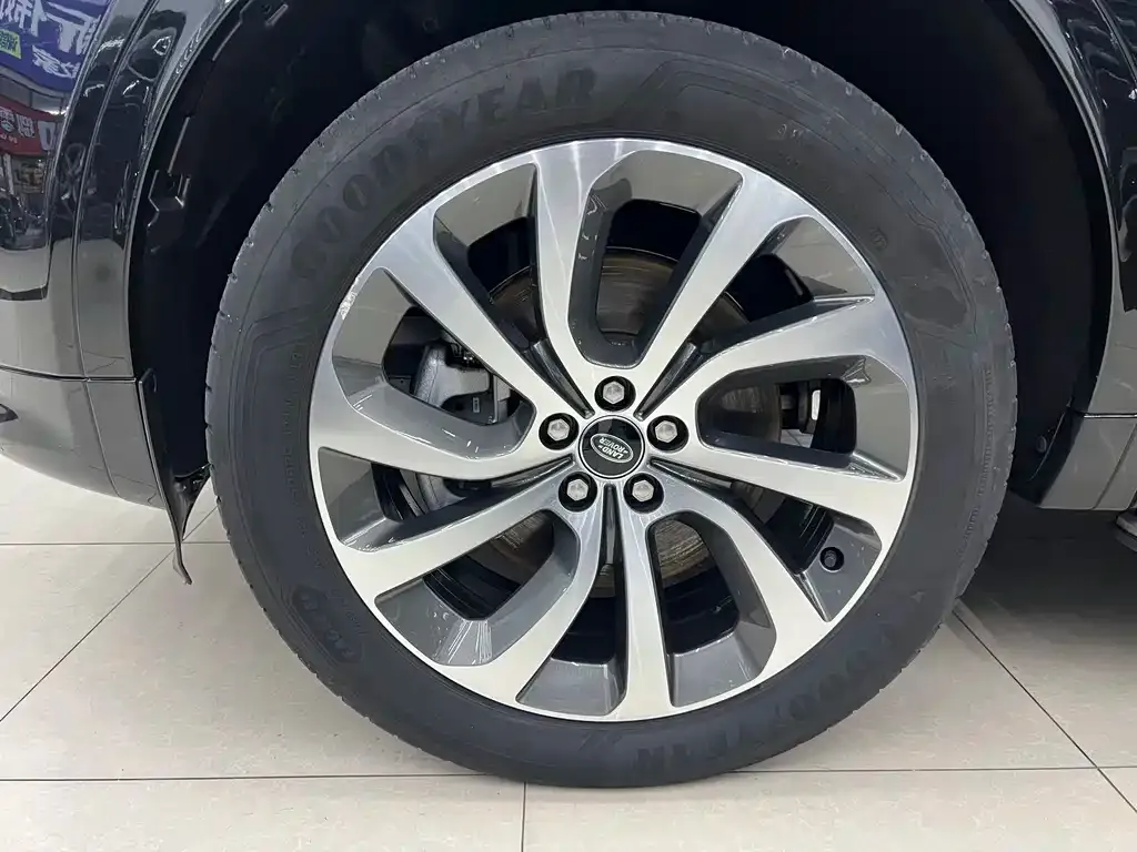 Land Rover Discovery Sport — фото 6