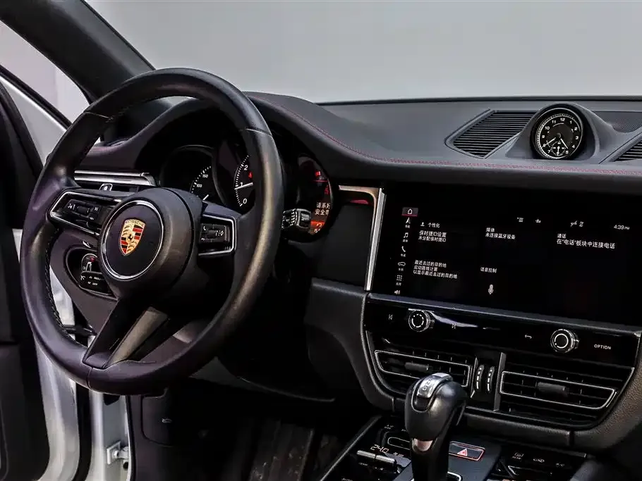 Porsche Macan — фото 10