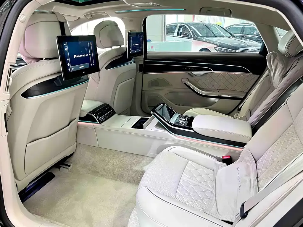 Audi A8 2024 из CN, фото 3