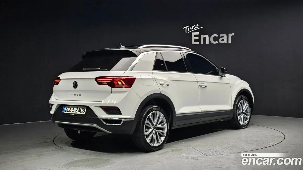 Volkswagen T-Roc — фото 2