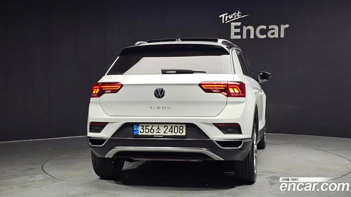 Volkswagen T-Roc — фото 4