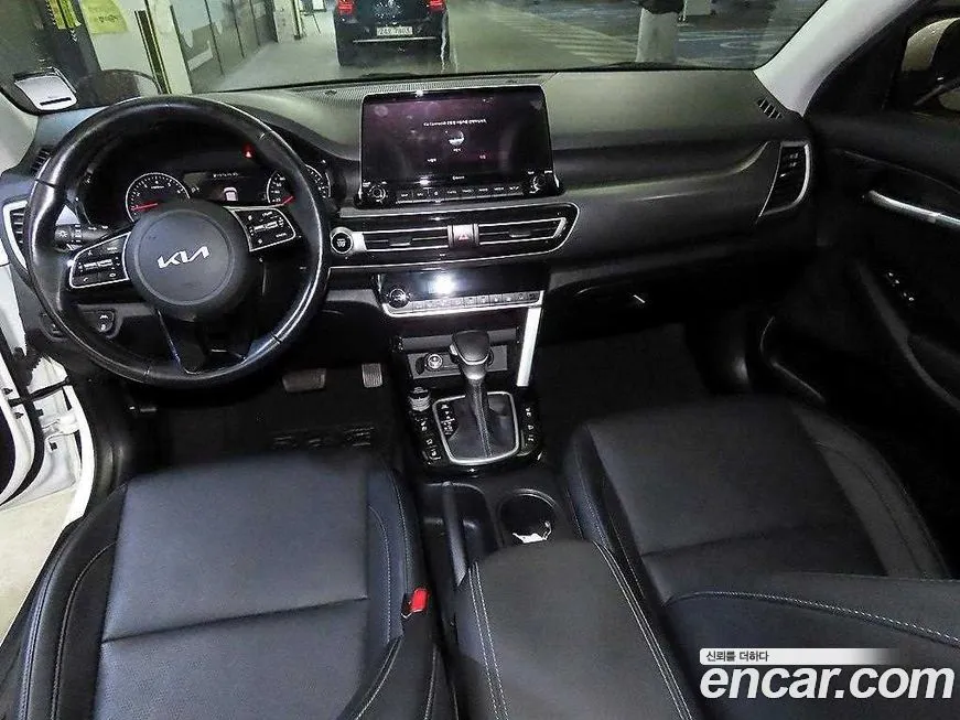 Kia Sorento — фото 8