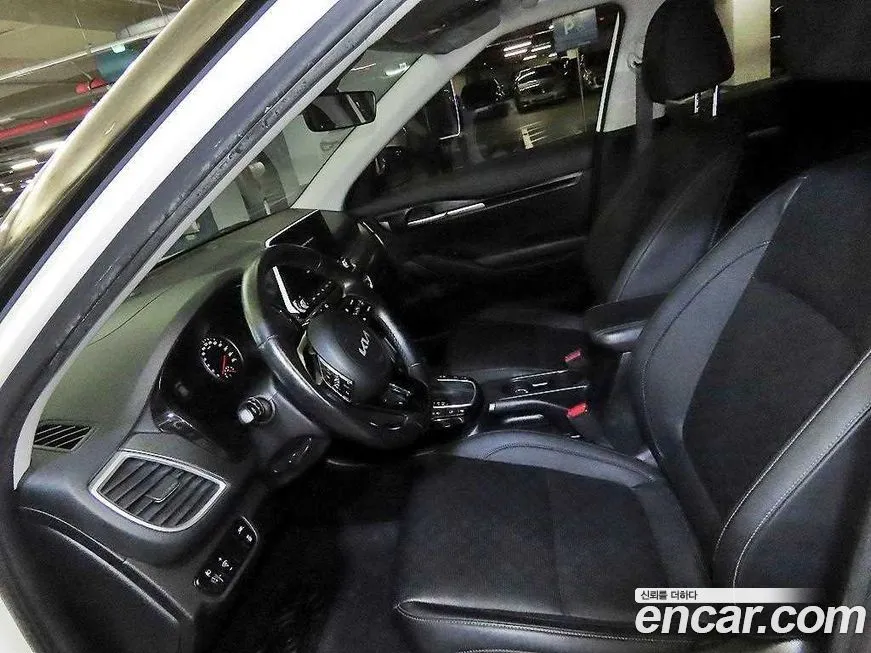 Kia Sorento — фото 9