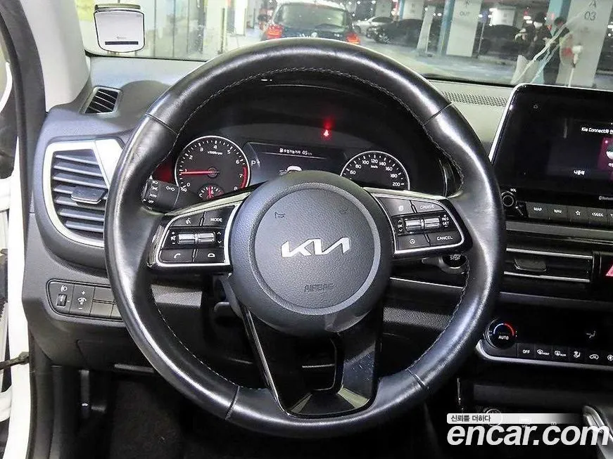Kia Sorento — фото 6