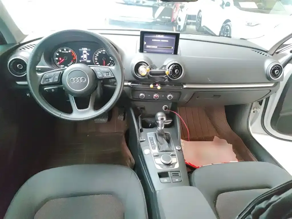 Audi A3 — фото 10