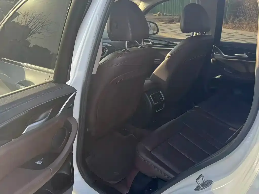 BMW iX3 2023 из CN, фото 2