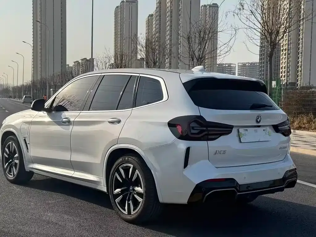 BMW iX3 2023 из CN, фото 8