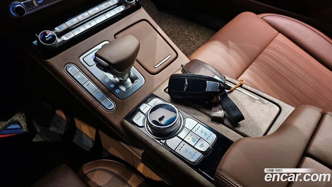 Genesis G90 — фото 10