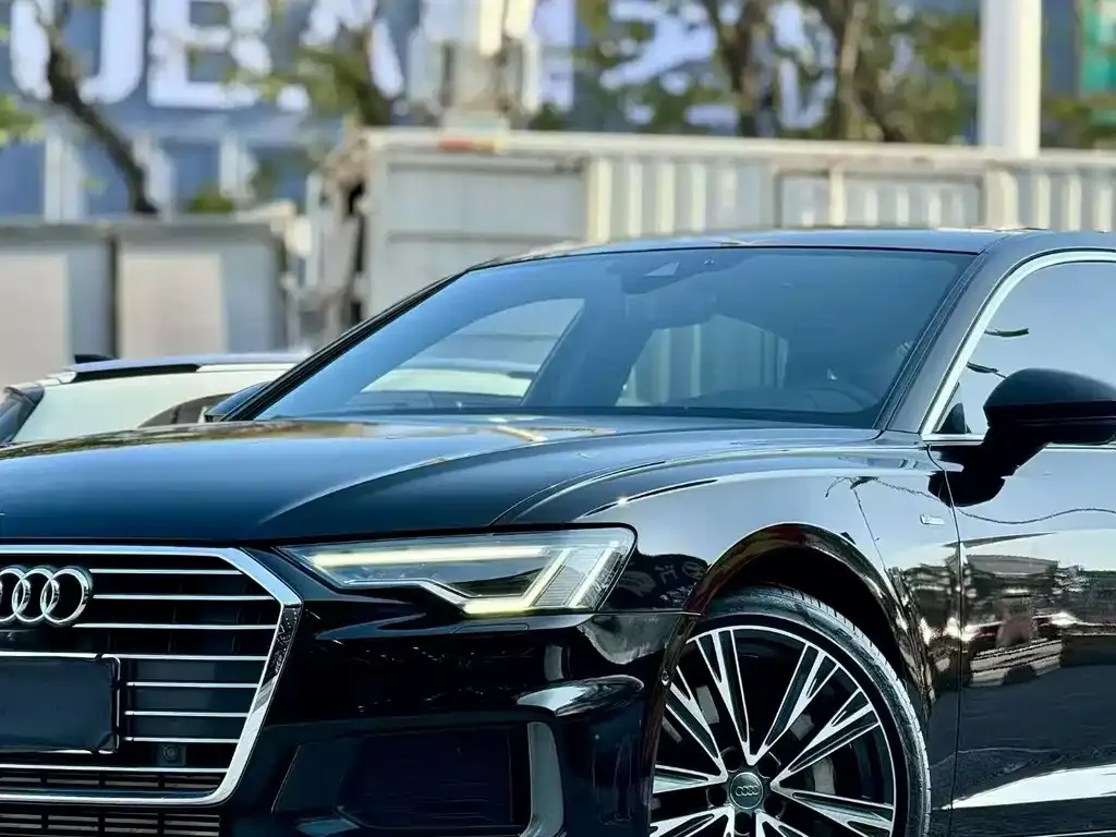 Audi A6L — фото 5
