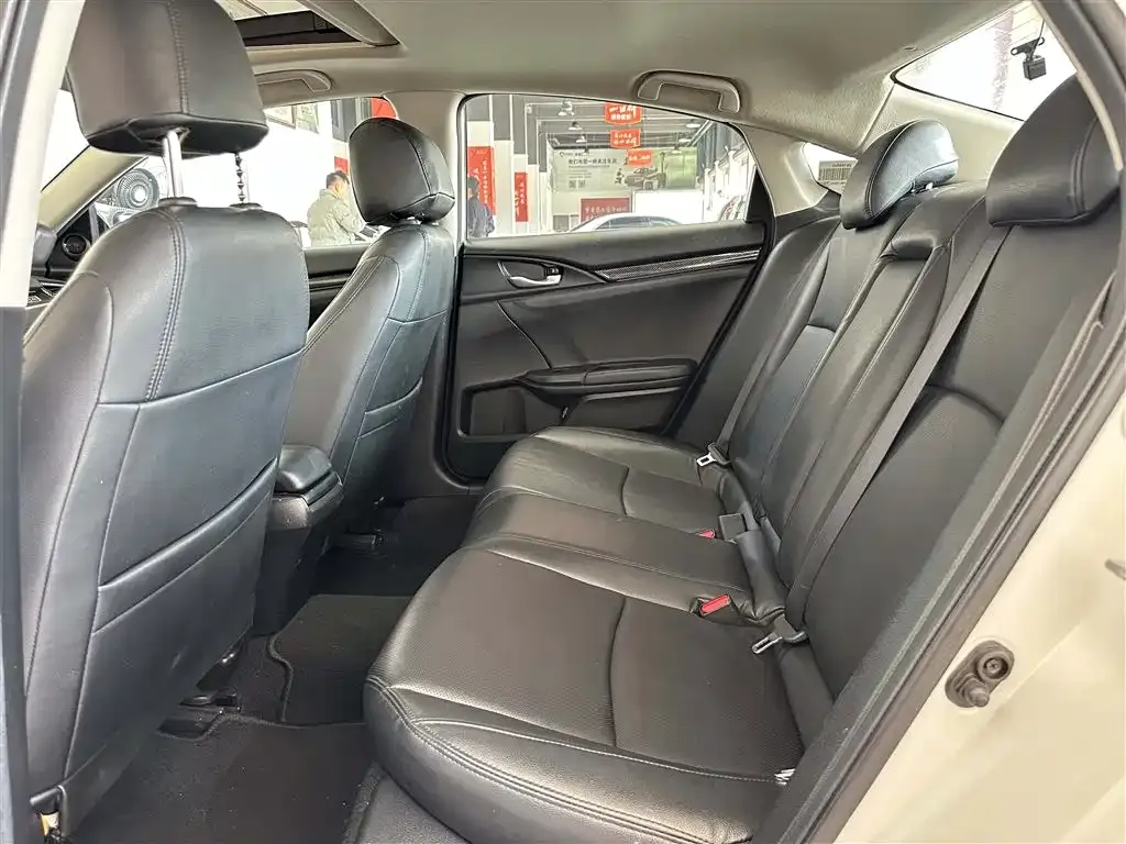 Honda Civic — фото 5