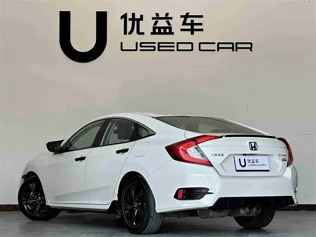 Honda Civic — фото 8