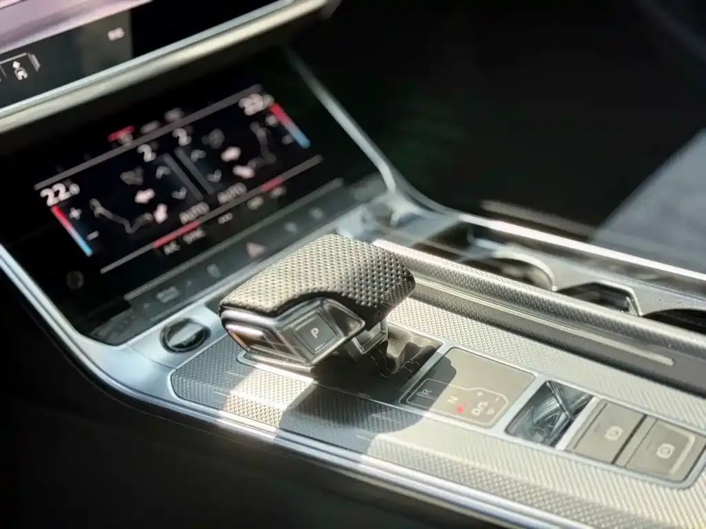 Audi A6L 2022 из CN, фото 3