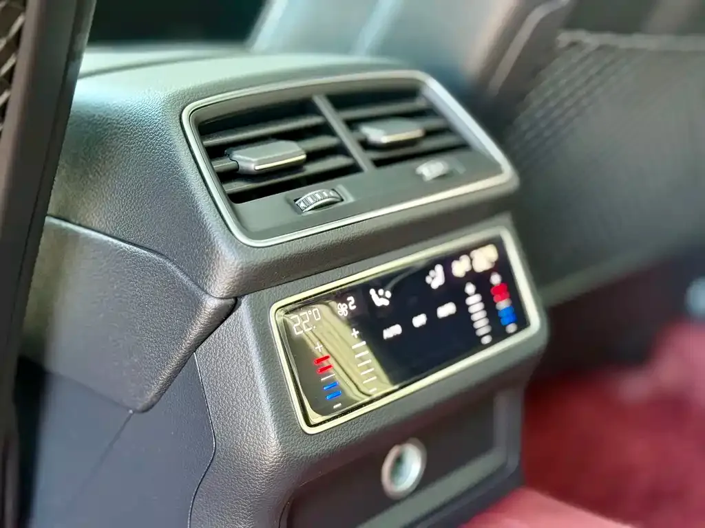 Audi A6L 2022 из CN, фото 9