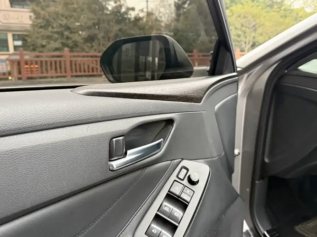 Toyota Avalon 2022 из CN, фото 7