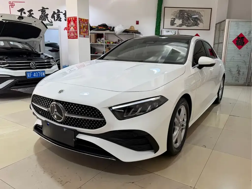 Mercedes-Benz A-Class — фото 1