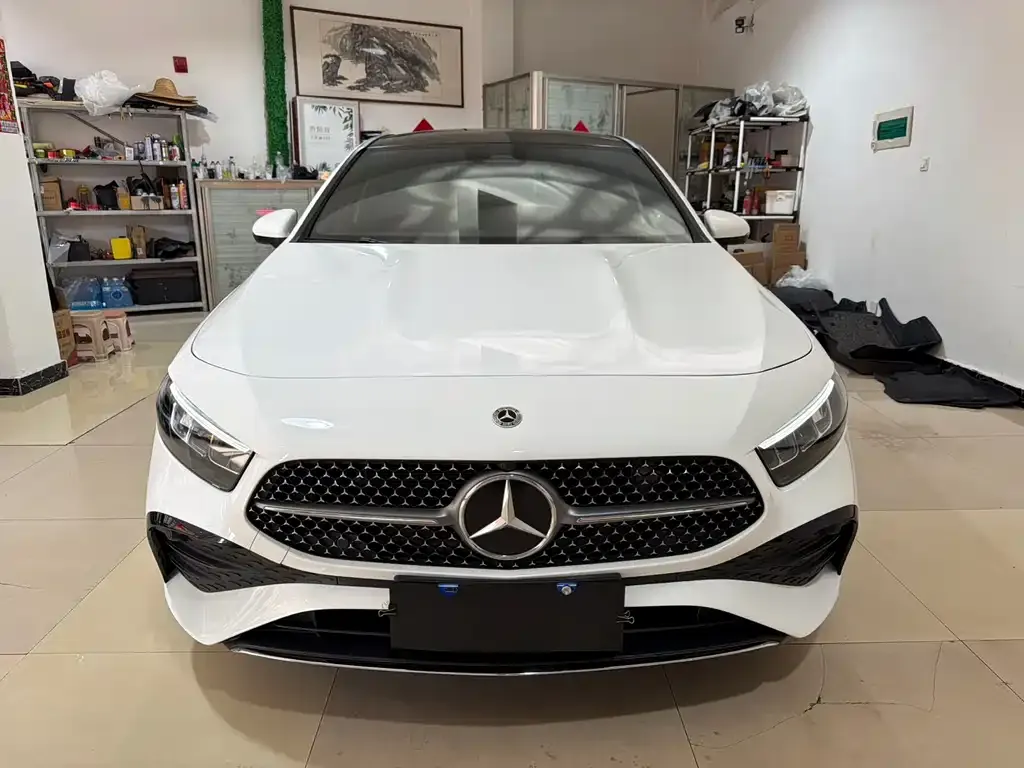 Mercedes-Benz A-Class — фото 10