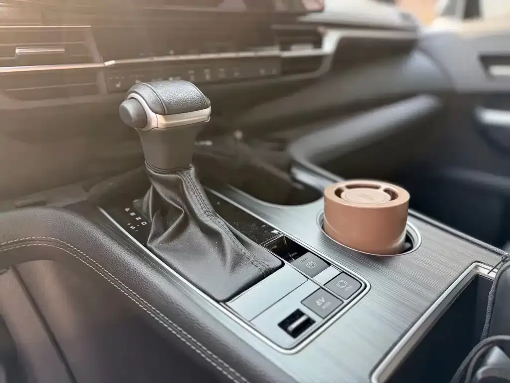 Toyota Sienna — фото 4