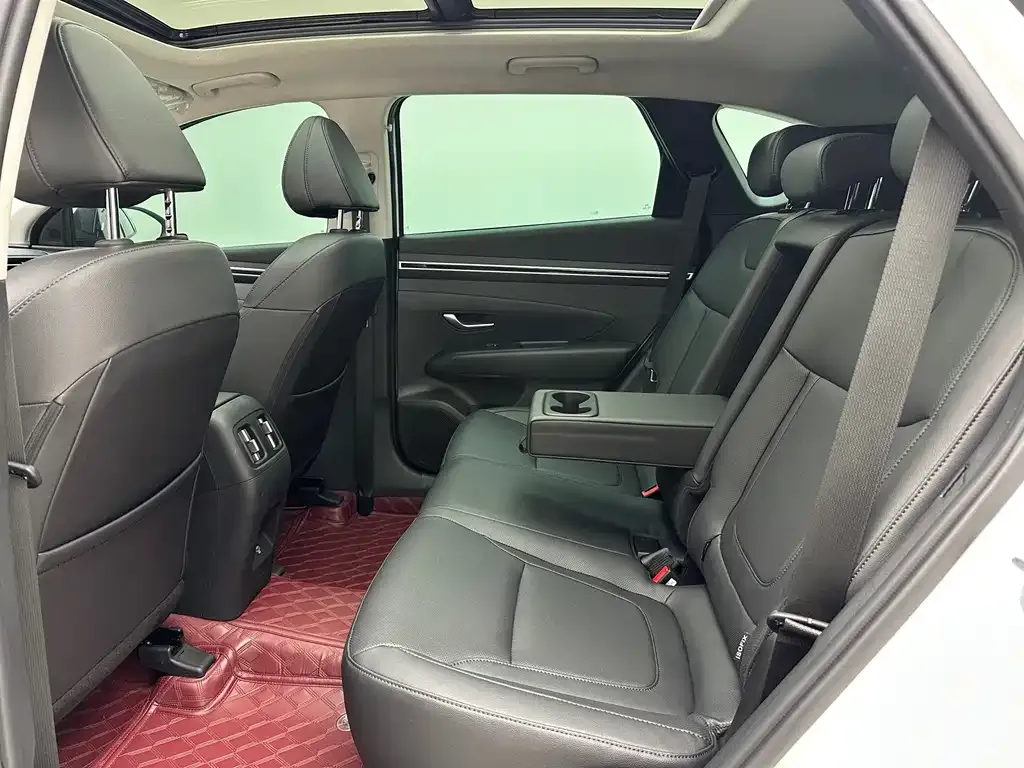 Hyundai Tucson 2023 из CN, фото 8