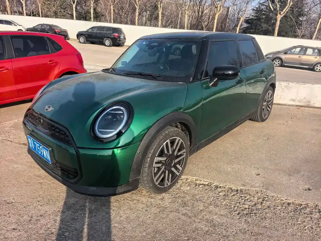 MINI Cooper (3-door) — фото 1
