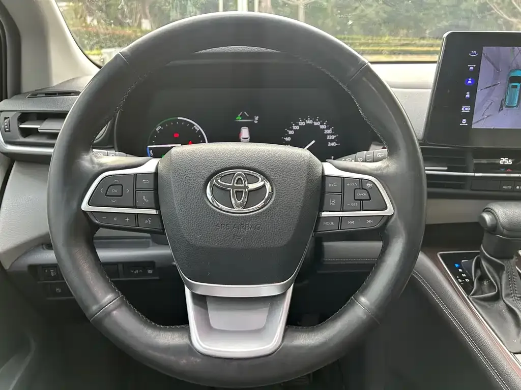 Toyota Granvia 2024 из CN, фото 3