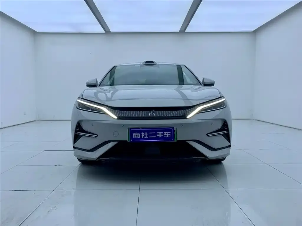 BYD L EV — фото 3
