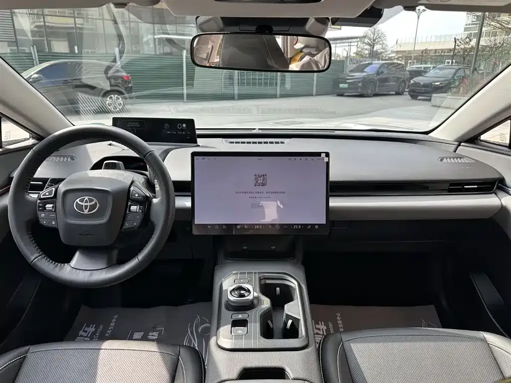 Toyota bZ5 2025 из CN, фото 8