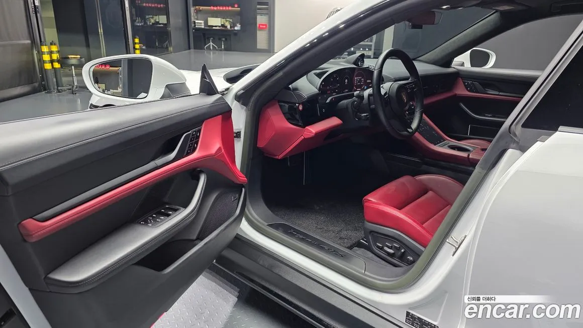 Porsche Taycan 2023 из KR, фото 9