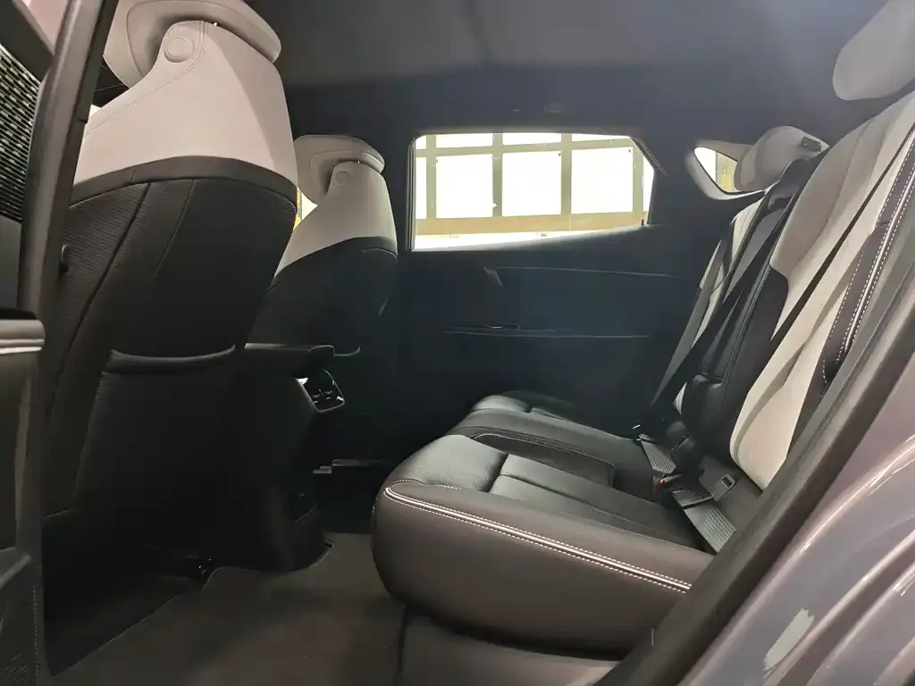 Buick E4 2024 из CN, фото 8