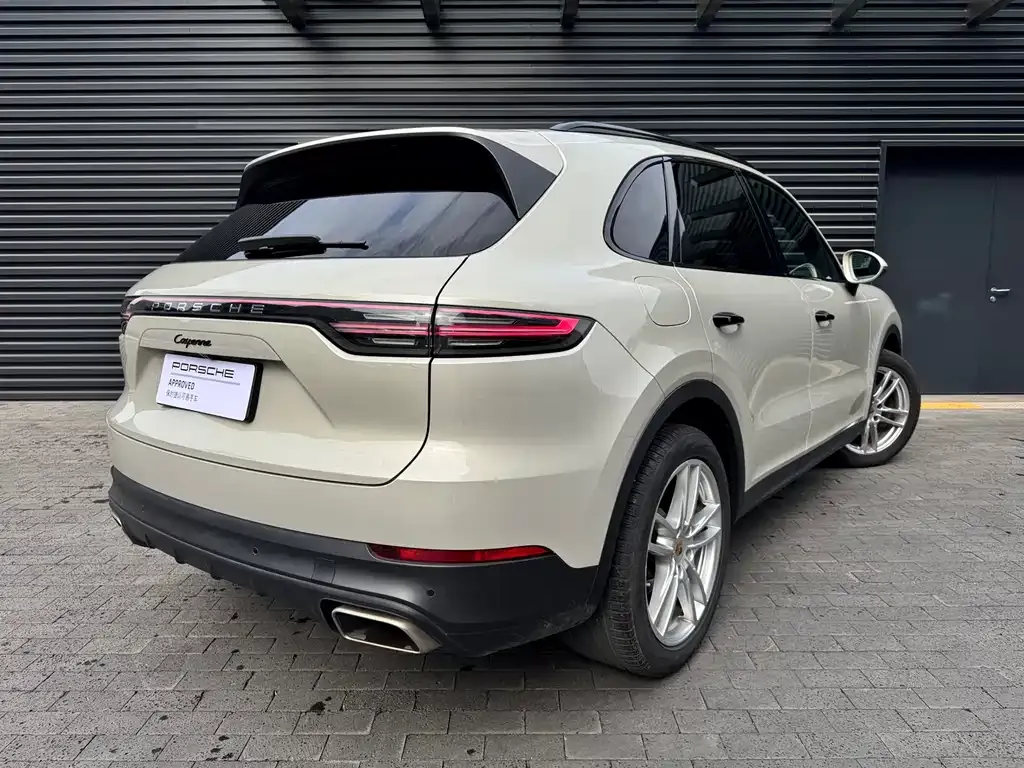 Porsche Cayenne — фото 8