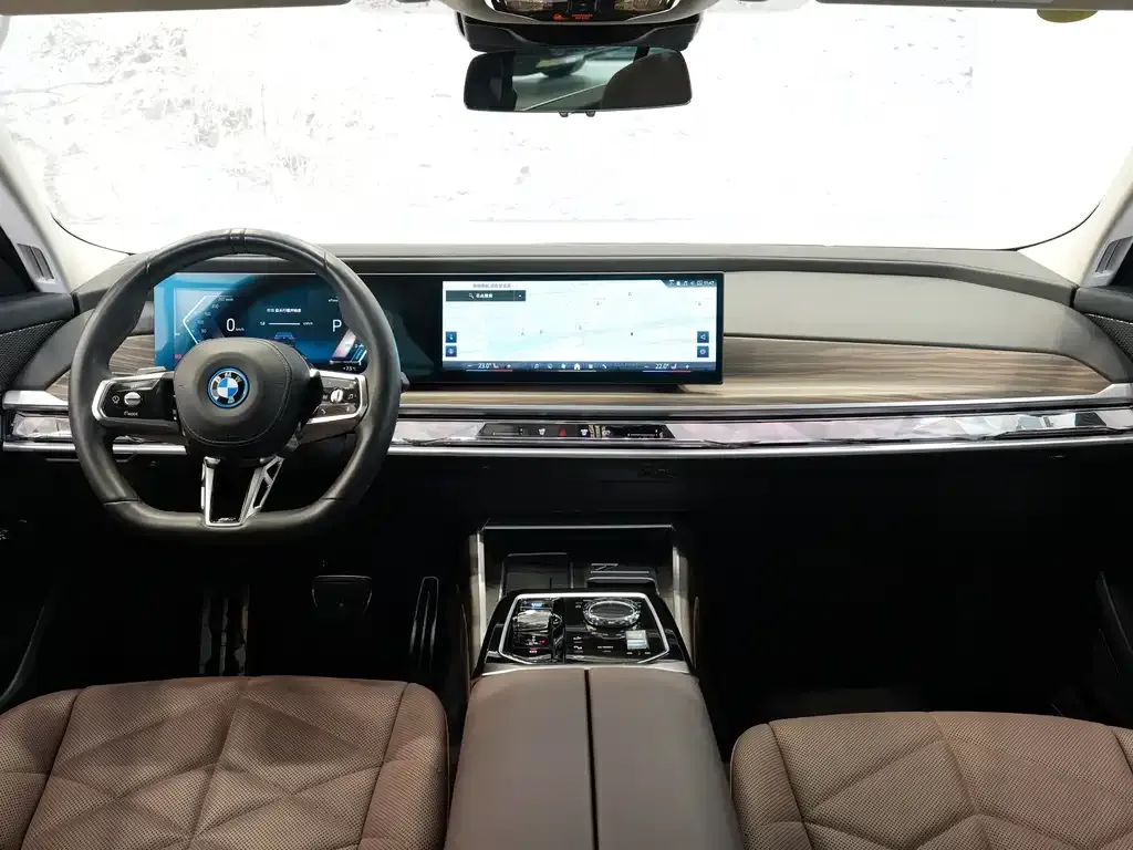 BMW 7 Series — фото 2