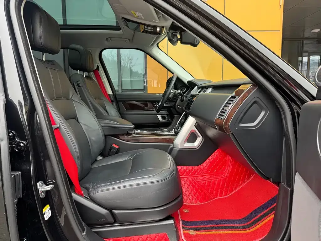 Land Rover Range Rover 2022 из CN, фото 2