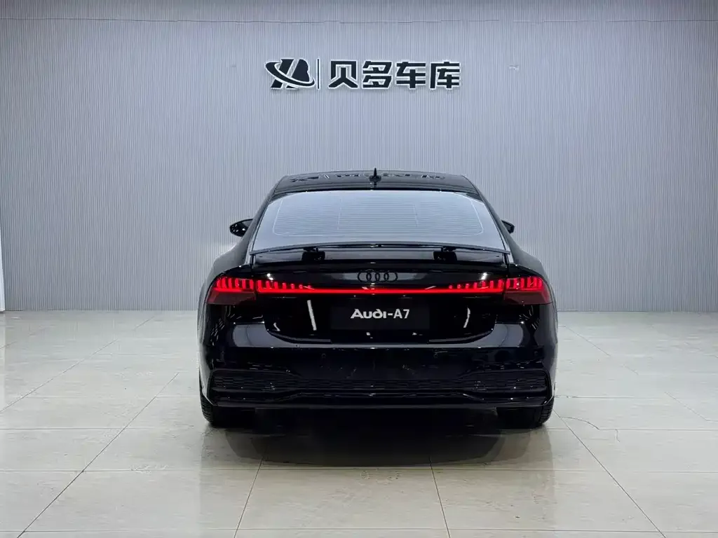 Audi A7 2023 из CN, фото 3