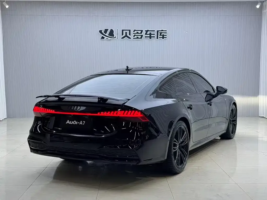 Audi A7 2023 из CN, фото 2