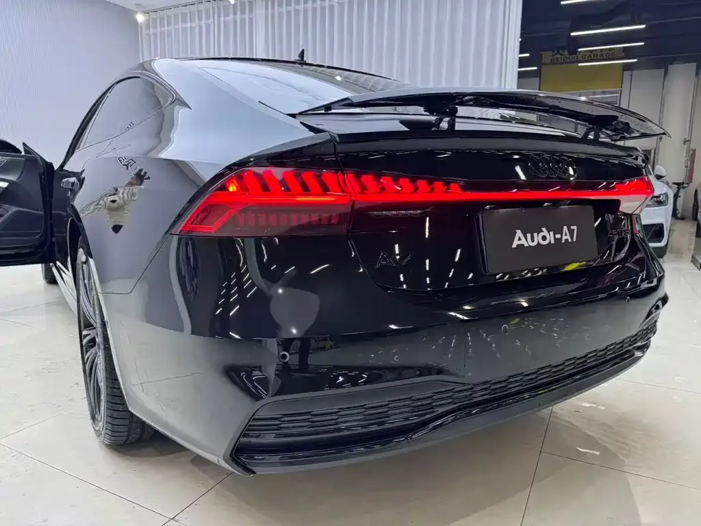Audi A7 2023 из CN, фото 6