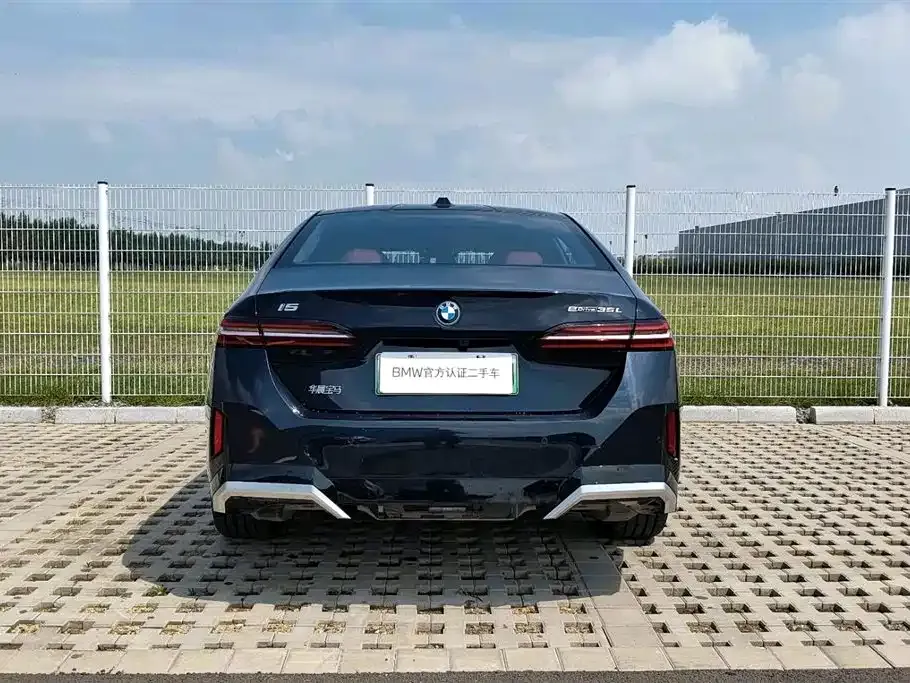 BMW i5 2025 из CN, фото 6