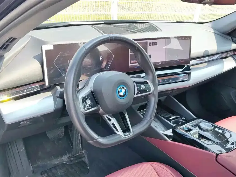 BMW i5 2025 из CN, фото 3