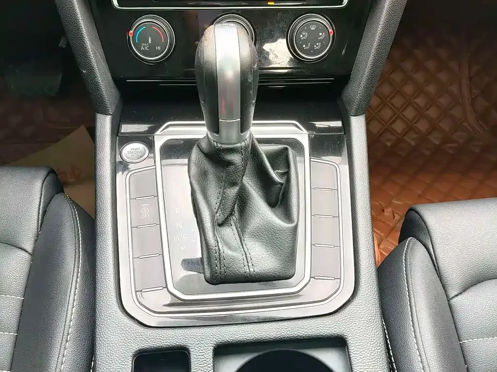 Volkswagen Magotan 2021 из CN, фото 4