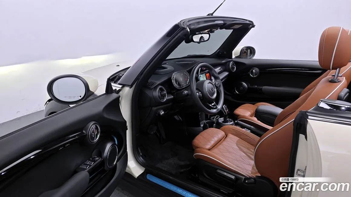 Mini Cooper Convertible 2021 из KR, фото 5
