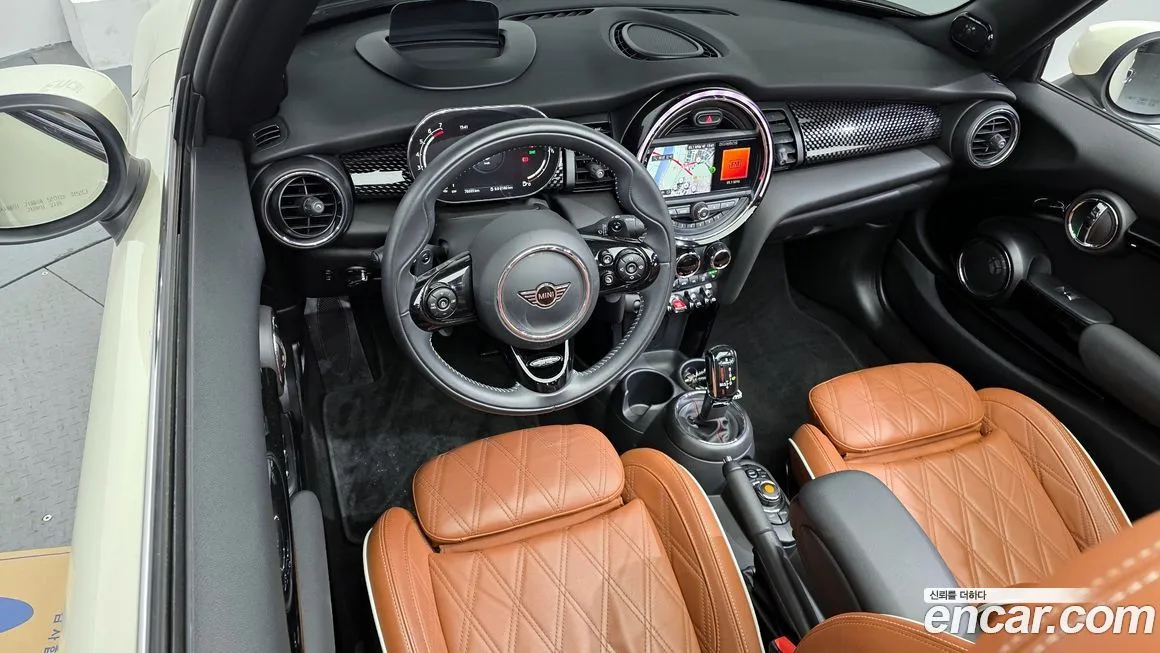 Mini Cooper Convertible 2021 из KR, фото 9