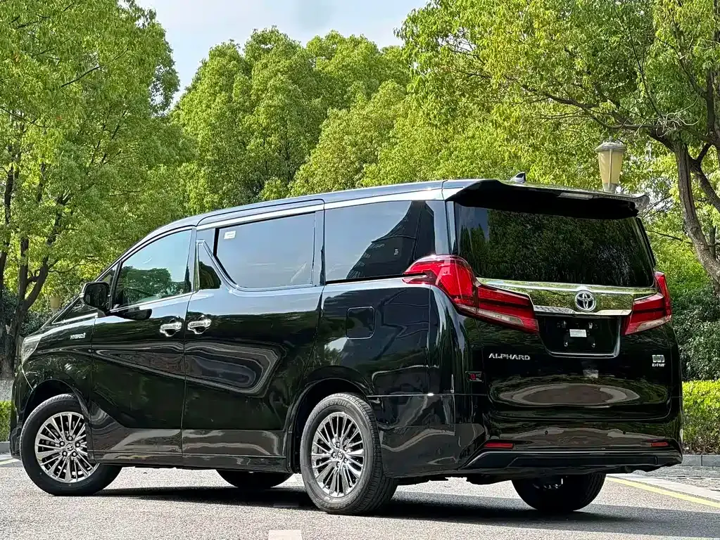 Toyota Alphard 2022 из CN, фото 7