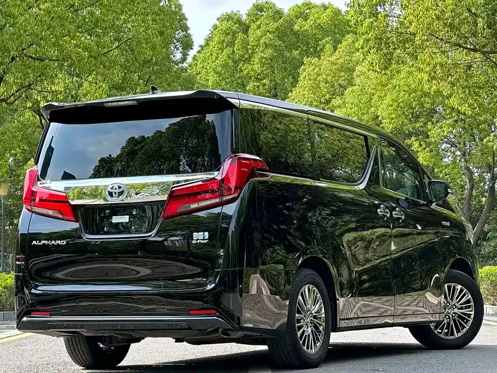 Toyota Alphard 2022 из CN, фото 8