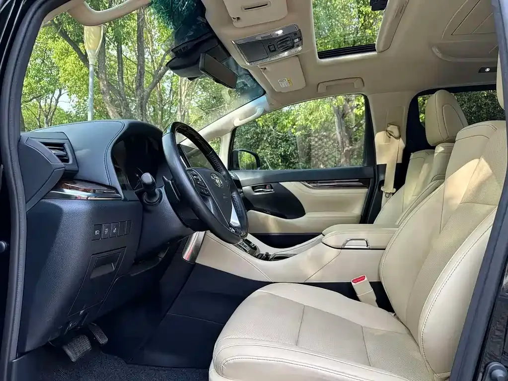 Toyota Alphard 2022 из CN, фото 6