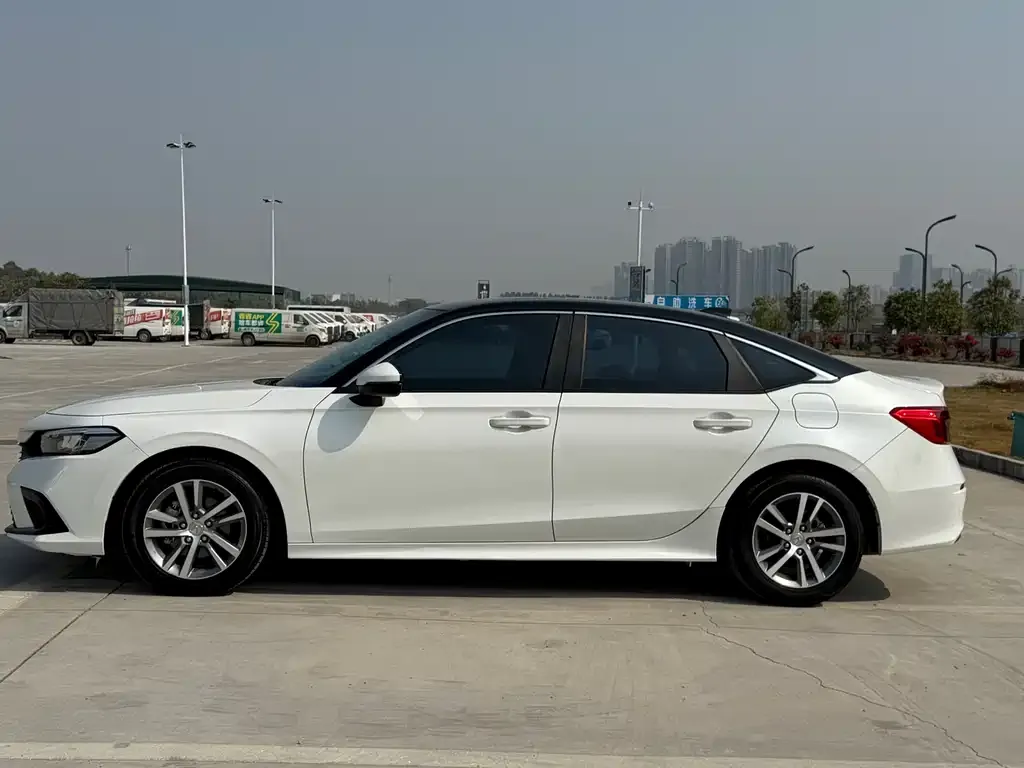 Honda Civic — фото 8