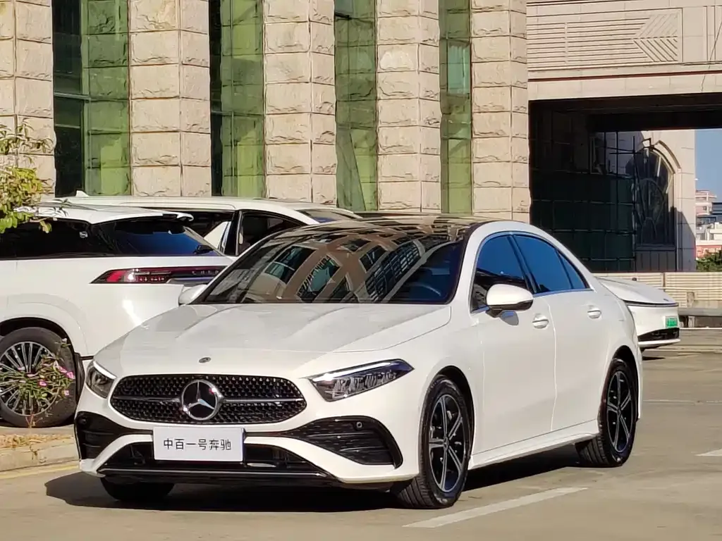 Mercedes-Benz A-Class 2023 из CN, фото 1