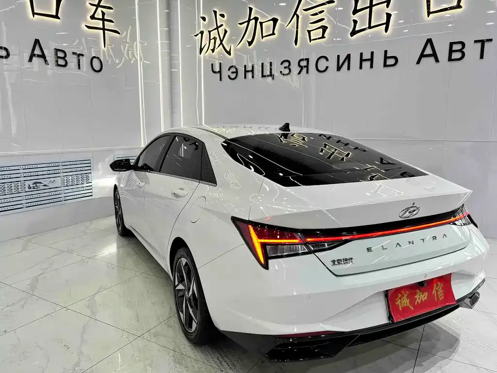 Hyundai Elantra 2022 из CN, фото 4