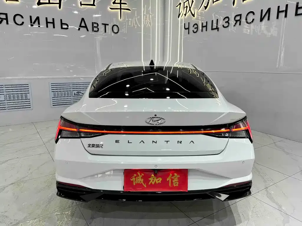Hyundai Elantra 2022 из CN, фото 3