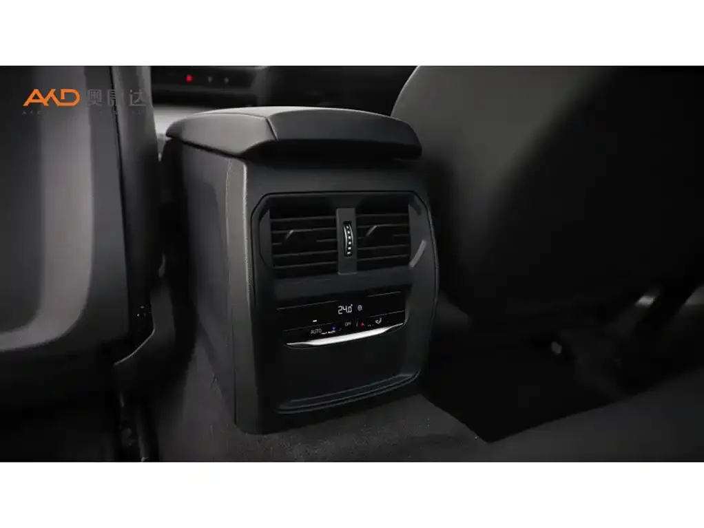 BMW 4 Series 2024 из CN, фото 10