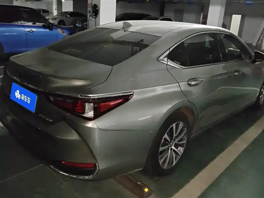 Lexus ES 2021 из CN, фото 10