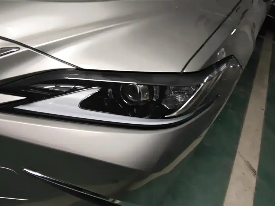 Lexus ES 2021 из CN, фото 2