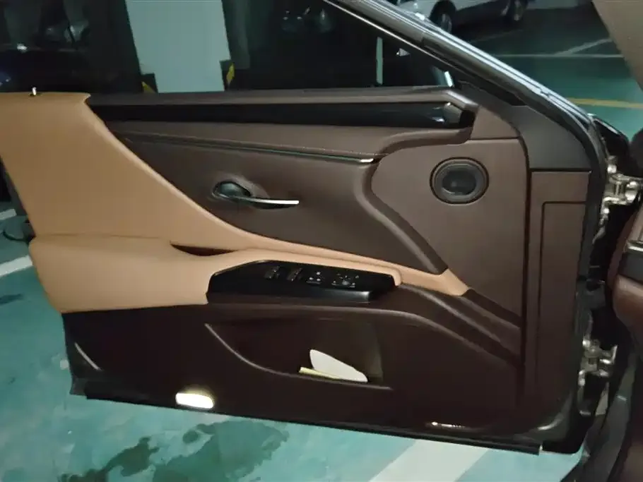 Lexus ES 2021 из CN, фото 4